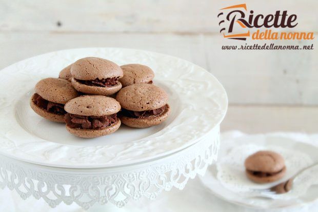 Macarons al cioccolato