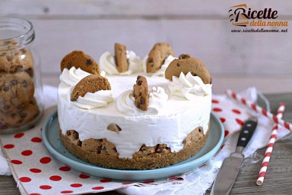 Cheesecake con i cookies al cioccolato