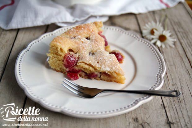 Torta morbida con le ciliegie