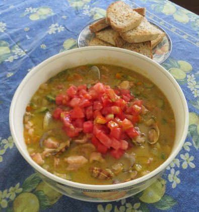 Zuppa di verdure estive, vongole veraci e polpo