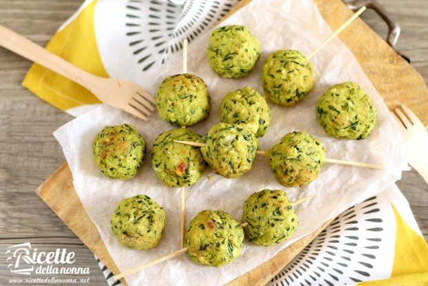 Polpette di zucchine e ricotta al forno ricetta e foto