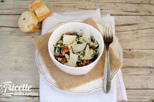 Insalata di pollo alle erbe ricetta e foto