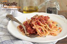 È un primo piatto preparato con prodotti tipici toscani: ecco cosa viene fuori quando i pici incontrano spalla senese e Vernaccia di San Gimignano