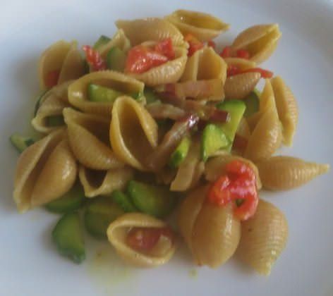 Conchiglie con zucchine e curry ricetta e foto