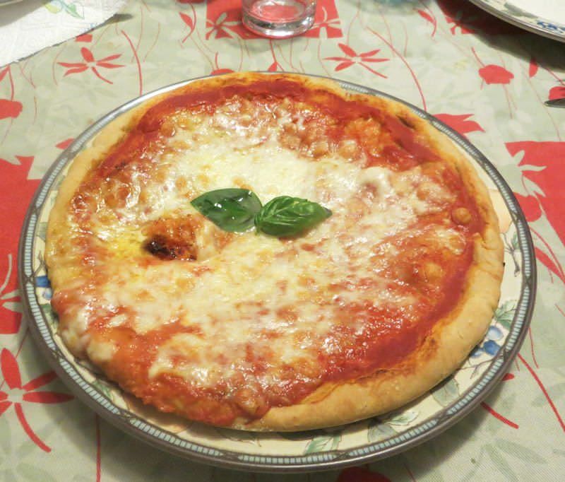 Pizza margherita fatta in casa | Ricette della Nonna