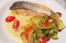 Salmone alle verdure