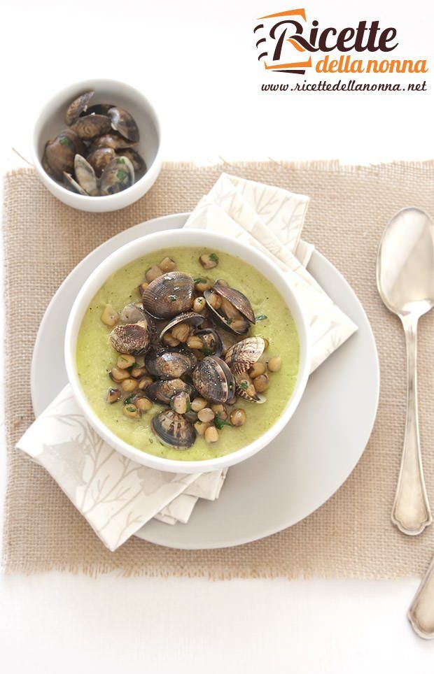 Foto zuppa vongole e cicerchie