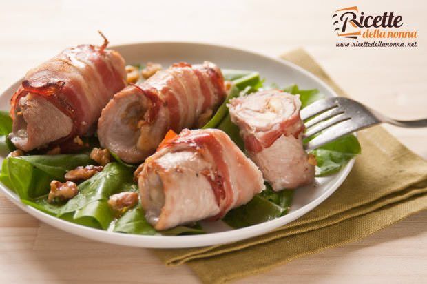 Involtini di lonza con pancetta pere e noci ricetta e foto