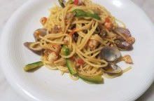 Pasta vongole e zucchine