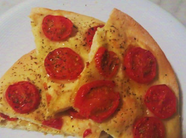 Focaccia con i pomodorini ricetta e foto