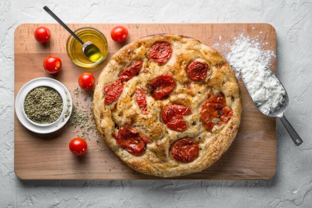 focaccia con i pomodorini