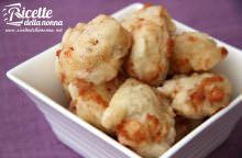 Frittelle di scamorza e salame morbido al tartufo