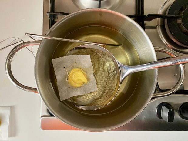 Preparazione bignè di San Giuseppe