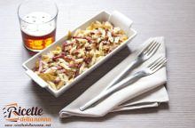 Pasta fredda con nocciole e speck