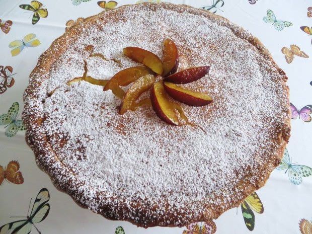 torta meringata alle prugne