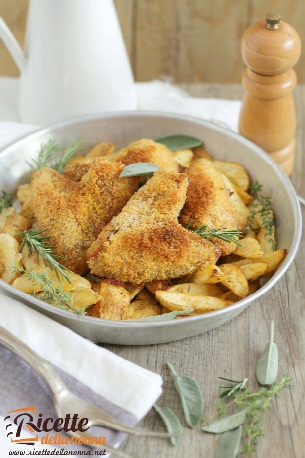 Ali di pollo croccanti con patate al forno ricetta e foto