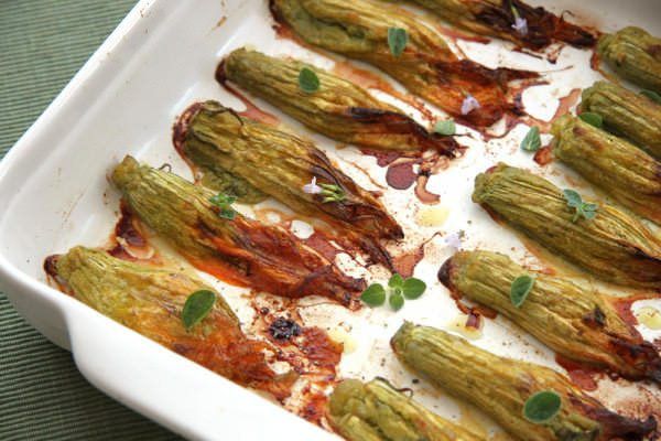 Fiori di zucca ripieni alla ligure