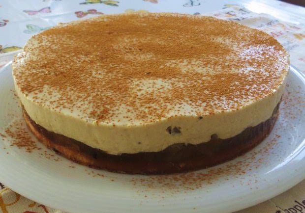 torta di mele, mandorle e crema spumosa alla cannella ricetta e foto