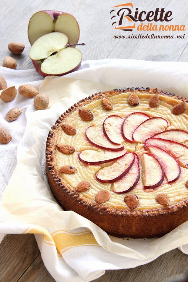 Foto torta alla crema di mele rosse