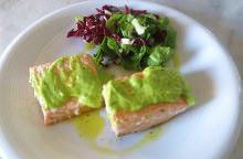 Salmone in salsa verde