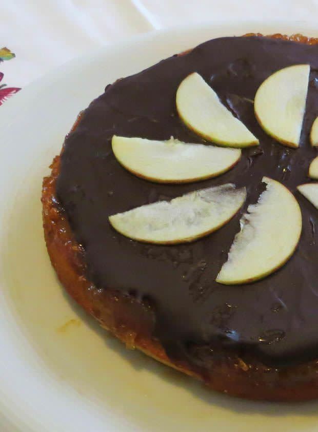 torta di mele, ricotta, cannella e cioccolato