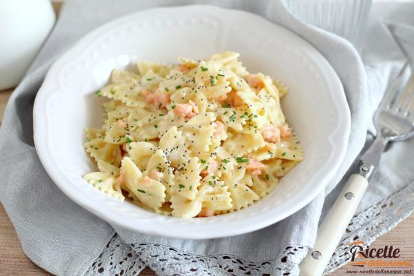 Farfalle alla crema di salmone