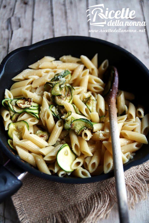 Pasta con le zucchine