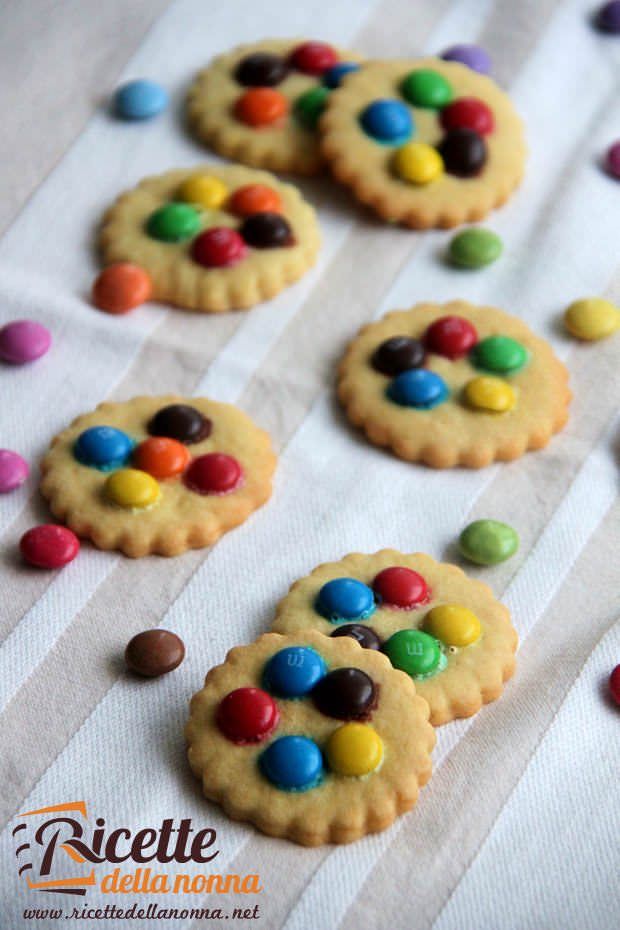 Biscotti Con Le Smarties E Le M M S Ricette Della Nonna