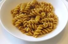 Fusilli al pesto rosso