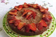 Cremoso al cioccolato, fragole e cannella