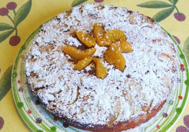 Torta di mele al profumo di fragole