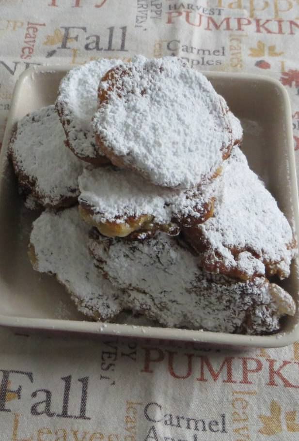 Frittelle di mele e noci