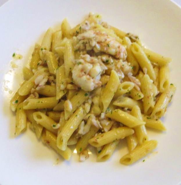 Pennette con triglie, scampi e limone