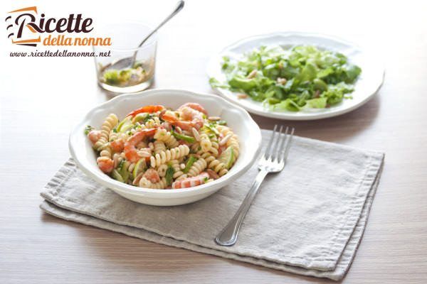 Fusilli freddi con scarola e gamberi