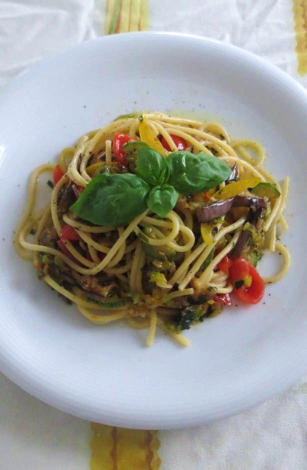 Vermicelli alle verdure estive ricetta e foto