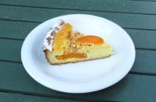 Crostata di albicocche e ricotta