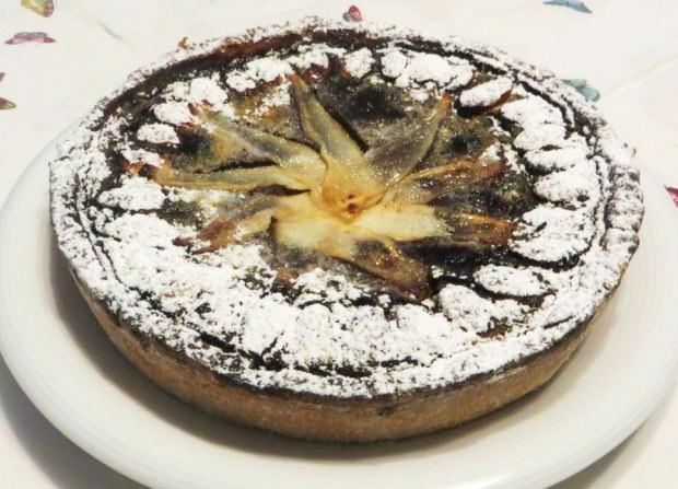 Frolla alle mandorle, cioccolato e pere