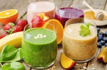 La soluzione giusta per combattere il caldo estivo? Originali smoothie di frutta!