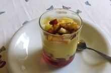 Crema ricca con macedonia