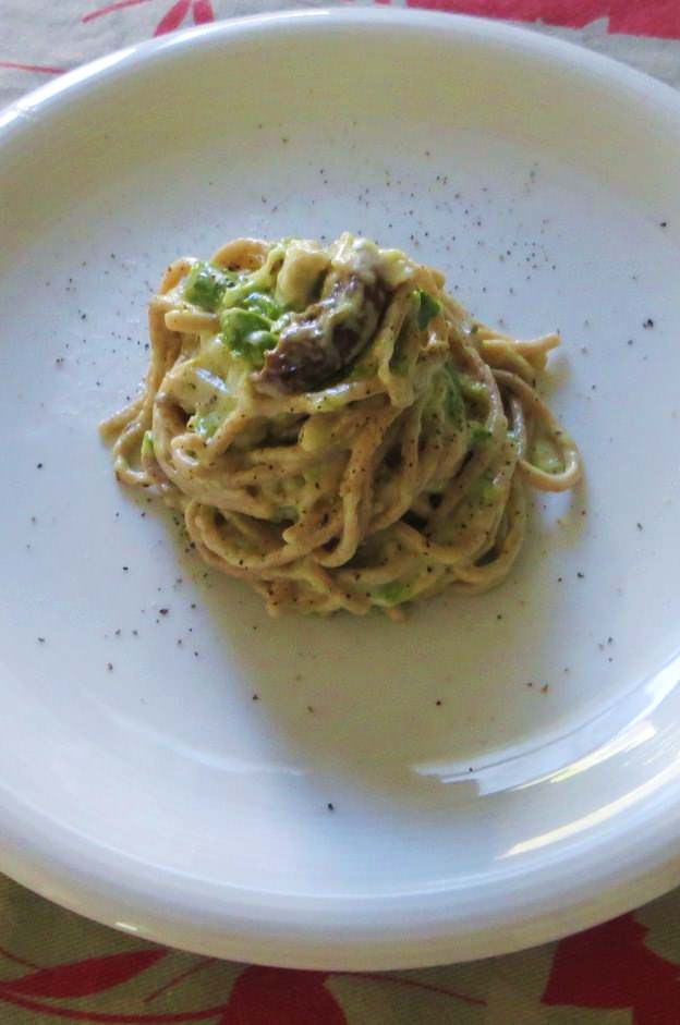 Tagliolini al farro con asparagi e porcini ricetta e foto