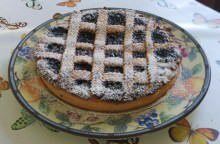 Crostata con marmellata ai frutti di bosco