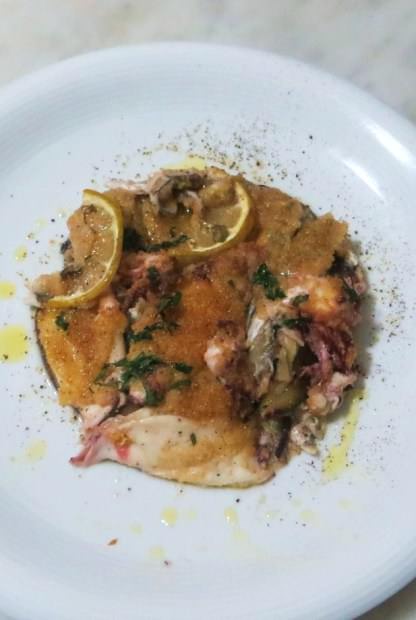 Teglia di calamari, alici e melanzane