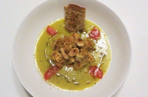 Foto Crema di zucchine trombetta con pollo alle mandorle