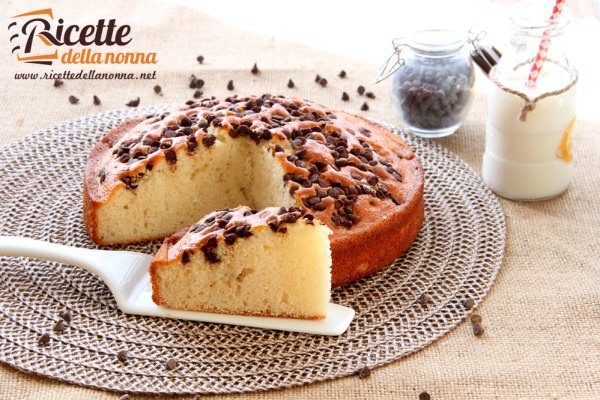 Torta soffice con yogurt e gocce di cioccolata