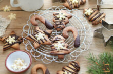 Biscotti di Natale glassati al cioccolato