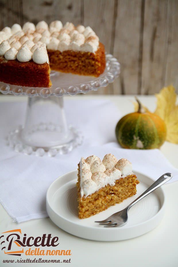 Torta soffice con zucca e mandorle