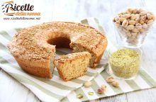 Ciambellone al pistacchio