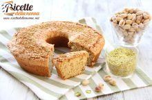 Ciambellone al pistacchio