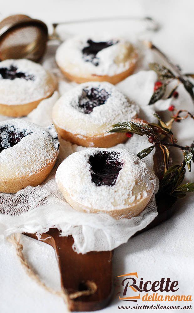 muffin di natale con marmellata di lamponi