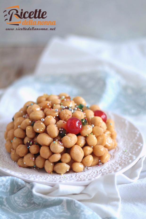 Struffoli napoletani